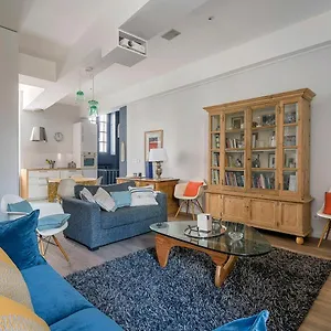Le Sainte-hélène - 50m2 - Vidéo-pro - Cinéma Appartement Lyon